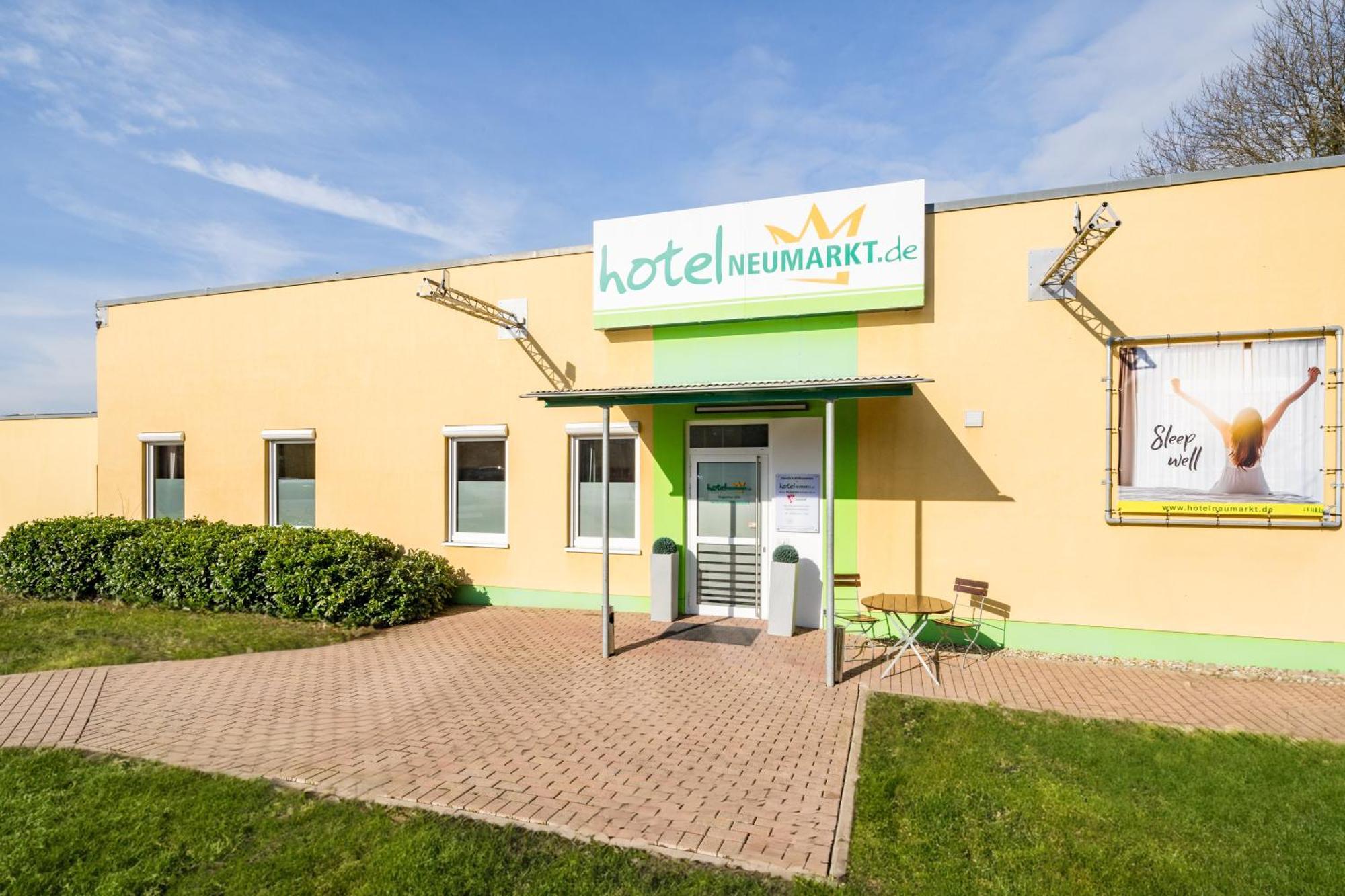 Hotel Neumarkt Berg bei Neumarkt Екстер'єр фото